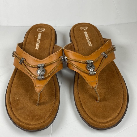 Minnetonka Women's Silverthorne 360 Sandal/Flip Flops Cognac - Picture 1 of 8